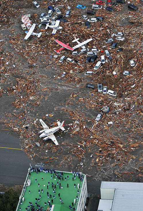 Разрушения в аэропорту