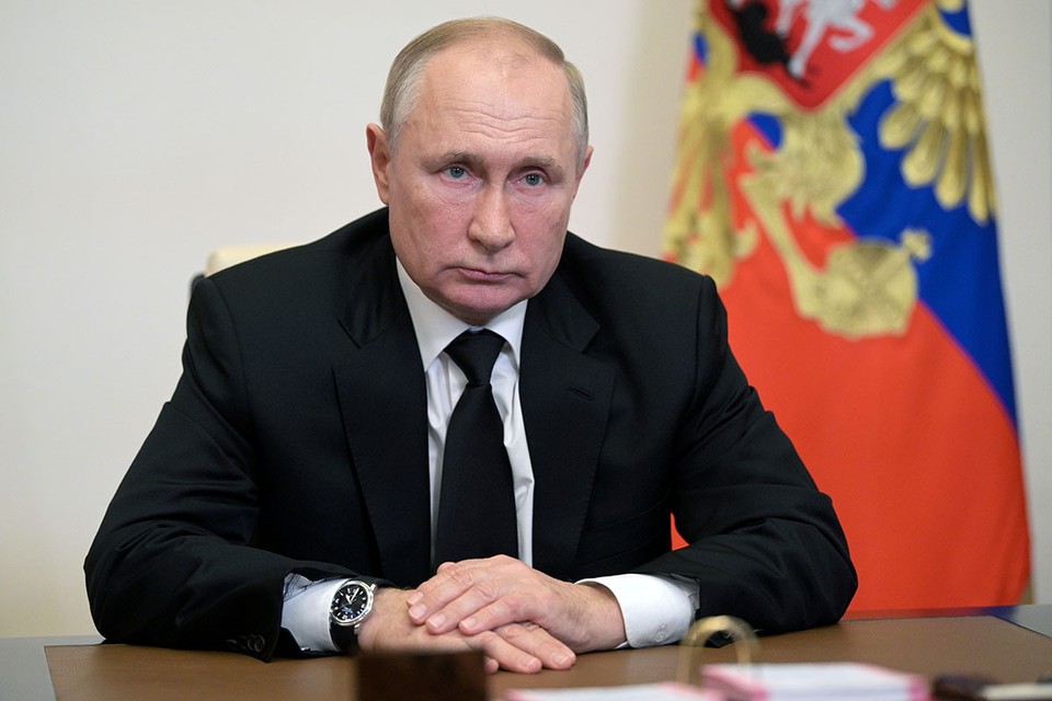Путин поручил изучить возможность повышения порога ФНБ для инвестирования до 10% ВВП