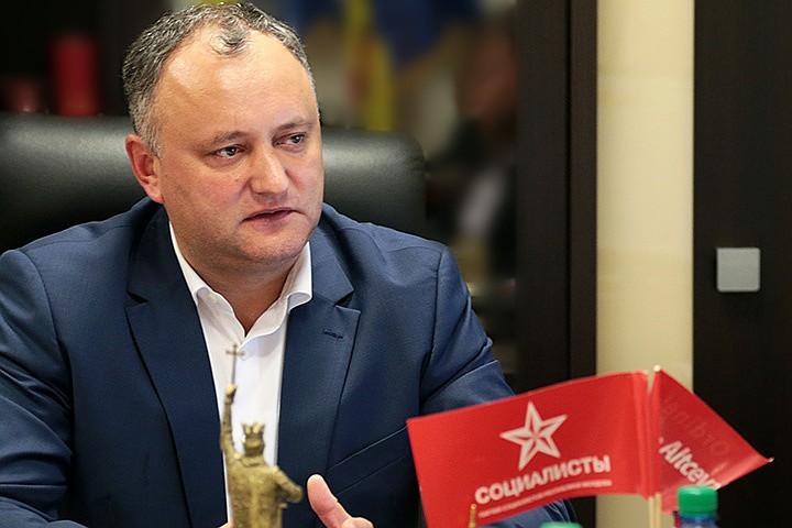 Додон призвал вернуть обязательное изучение русского языка в молдавские школы