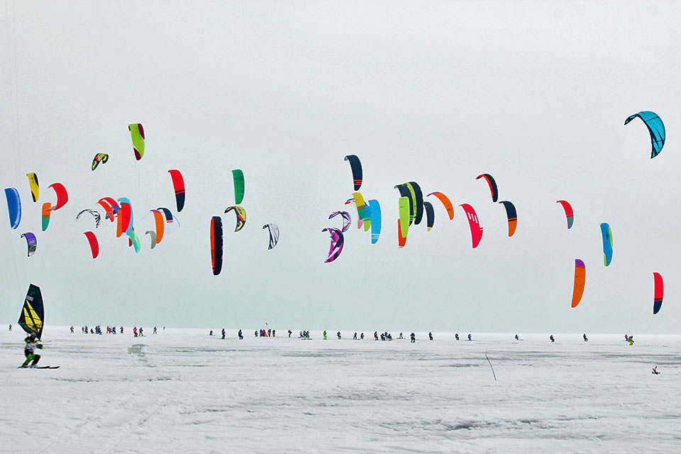 Изображения к 23 февраля. Открытка на 23. 23 февраля 2024 куда сходить. Салют в честь 23 февраля москва. 23 февраля 2024 куда сходить.