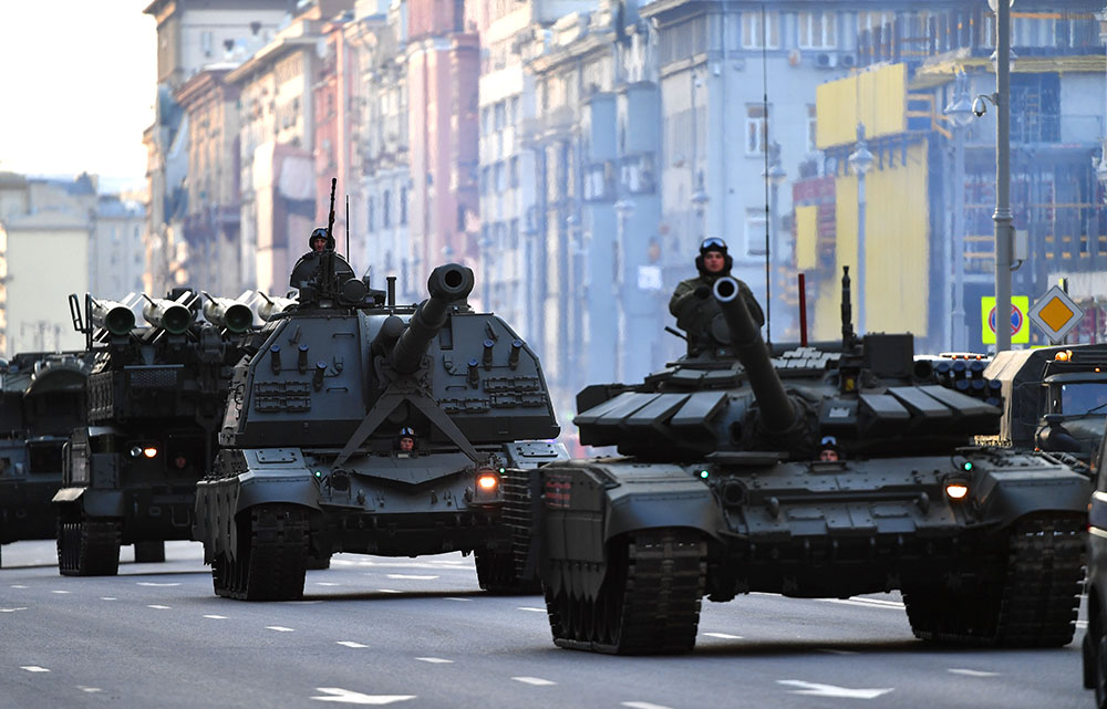 Военная техника в москве