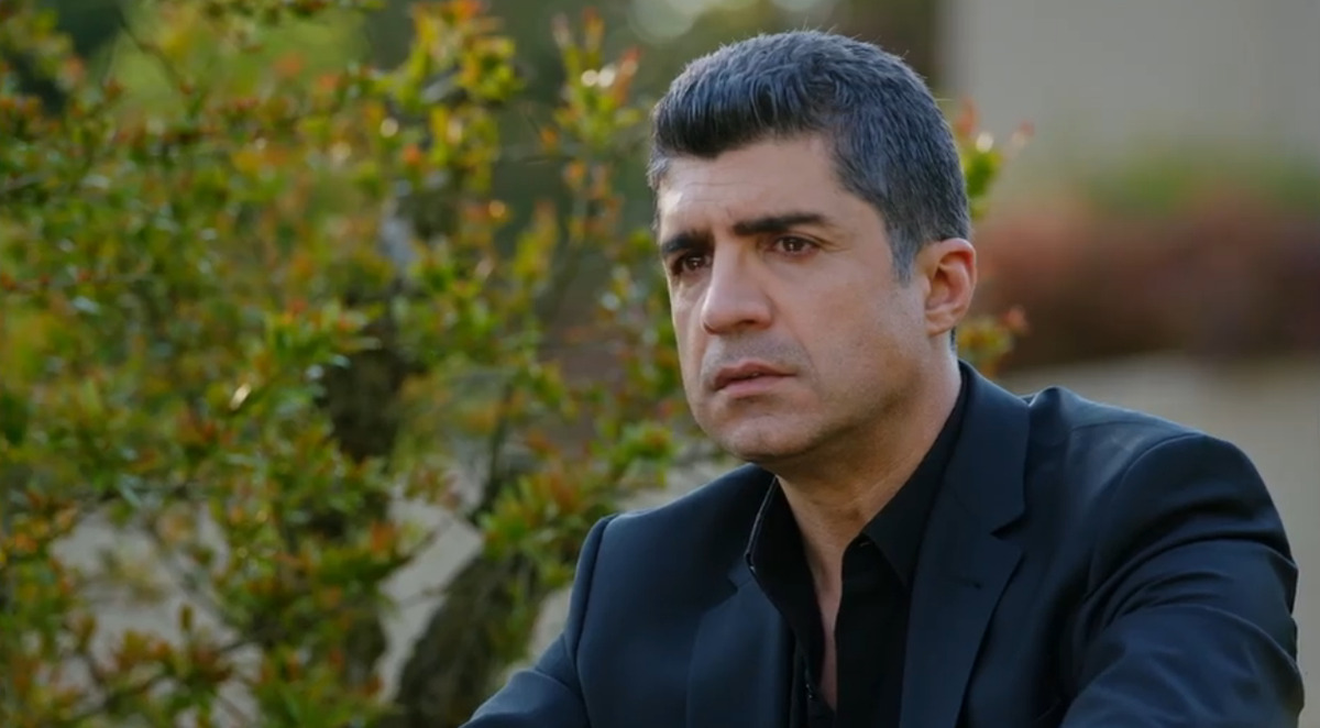 С участием озджана дениза. С участием озджана дениза. Кахраман юрикхан. Озджан дениз фото. Озджан дениз опасная любовь.