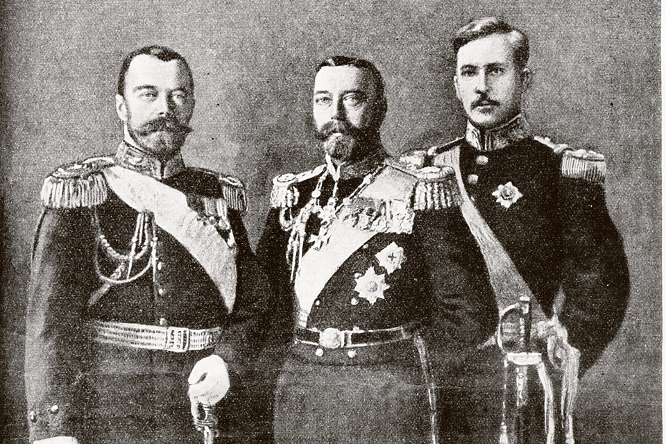 100 лет назад английский король предал своего двоюродного брата Николая II  - KP.RU