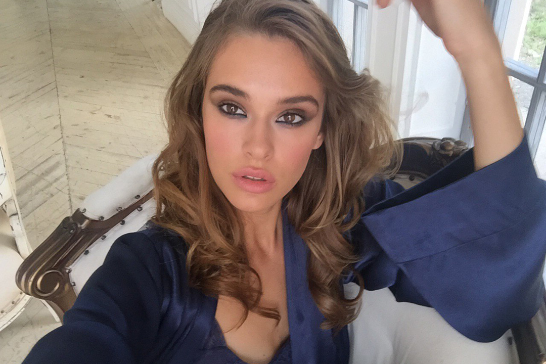 Ұялы телефондар үшін полиция қызметкері және қылмыскер