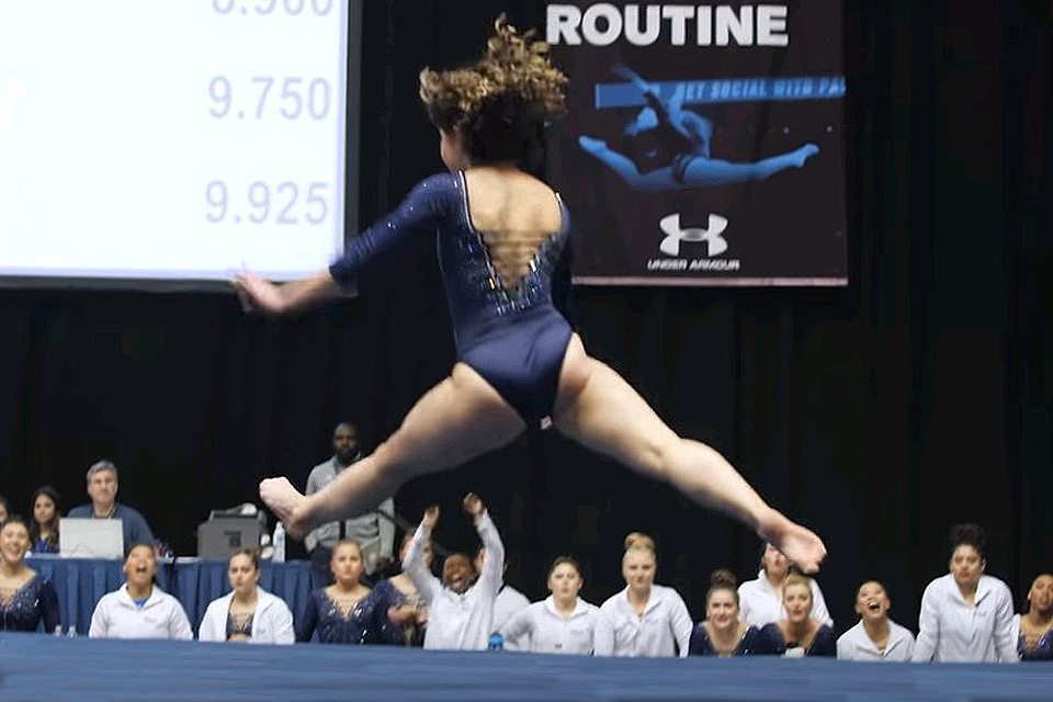 Әйелдердің түкті кискалары бар порнофотосуреттері