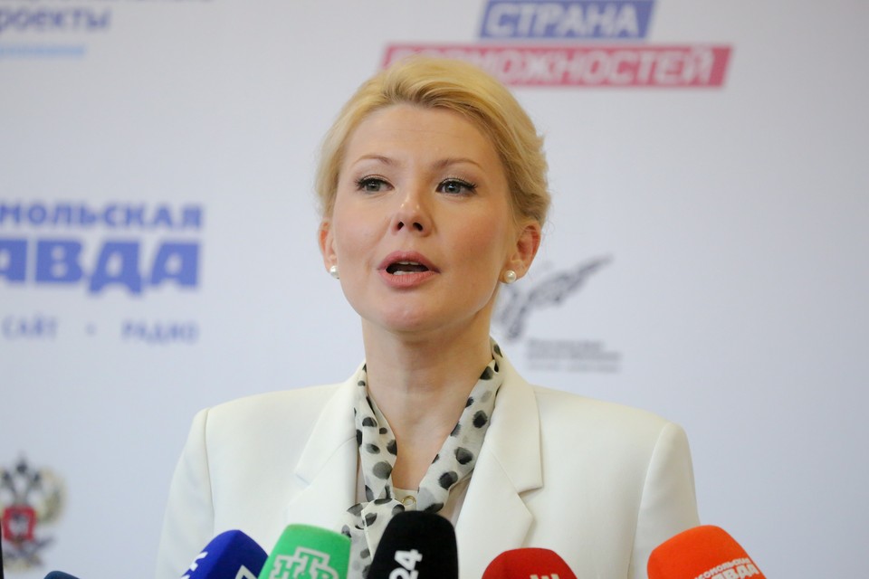 Супруг беглой экс-замминистра Раковой Артур Стеценко обратился в Комсомолку с открытым письмом