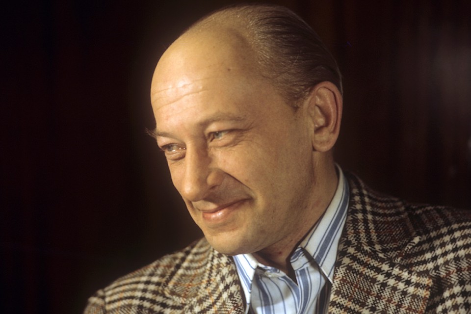 Евгений Евстигнеев: Я был слесарем. А в театральное училище меня позвали, когда увидели, как я играю в самодеятельном джазе
