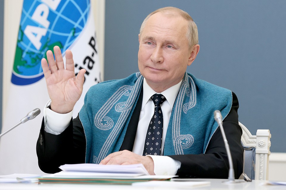 Путин отметил, что российская экономика вышла на допандемийный уровень