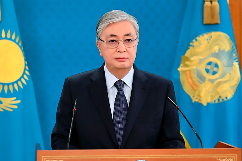 Президент Казахстана наводит конституционный порядок