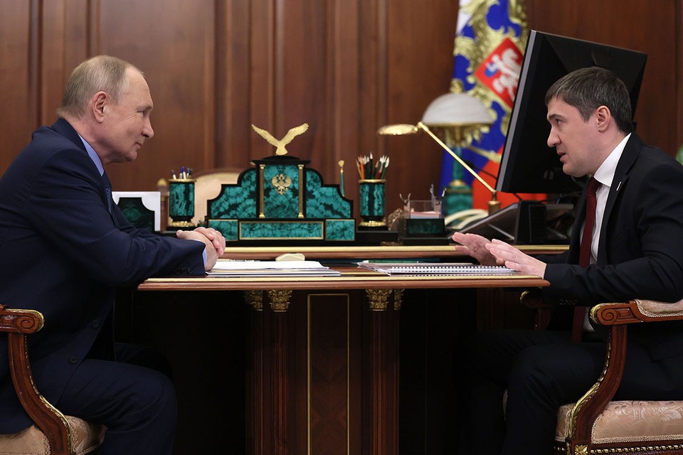 Путин и глава Пермского края говорили о безработице и о спорте