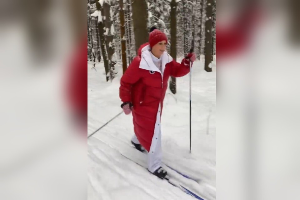 Телеведущая Екатерина Стриженова встала на лыжи, актриса Ирина Пегова практикует йогу, а Кристина Асмус борется с тяжелой зависимостью