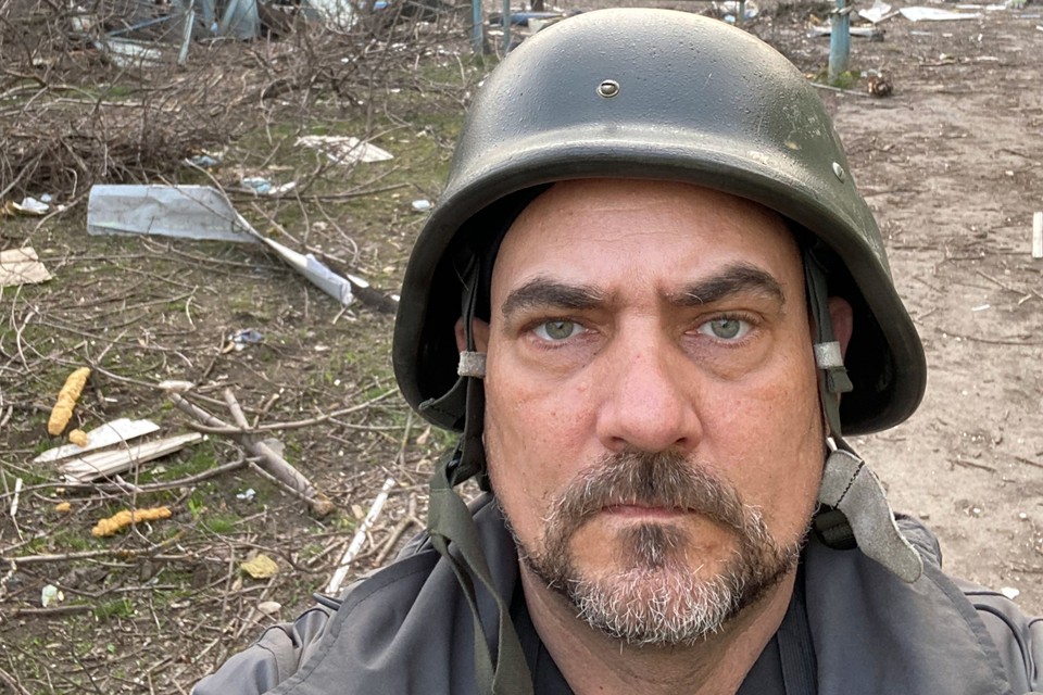 Англичанам ничего не докажешь, а русских спасать надо