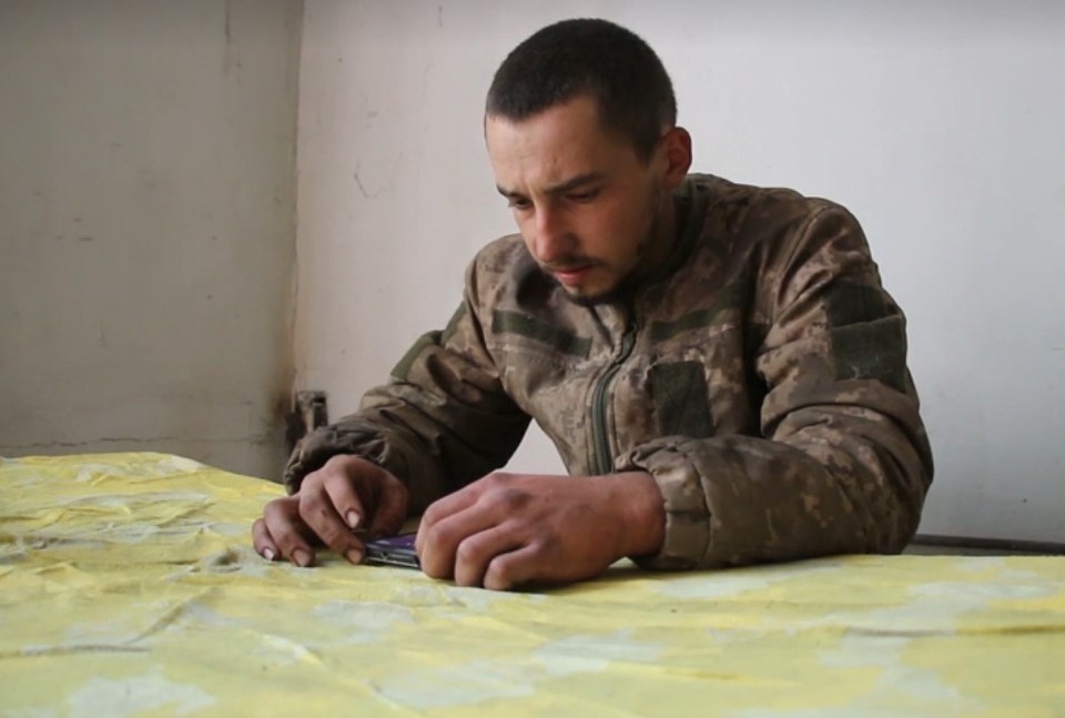 Военнопленный ВСУ - матери: Тут оказались добрейшие люди, дали чистые шкарпетки и кроссовки