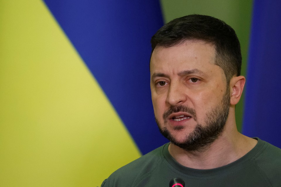 Зеленский попросил денег для бандеровцев у евреев, а Подоляк предложил превратить Украины в полигон для испытаний западного оружия