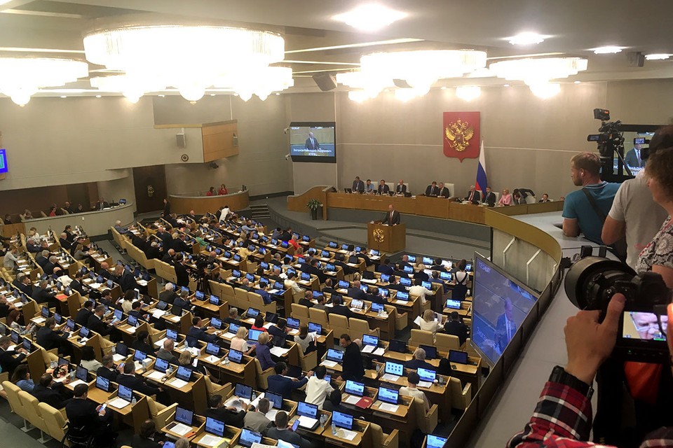 Госдума провела последнее заседание в сезоне: Демократия осталась только на острове свободы в России