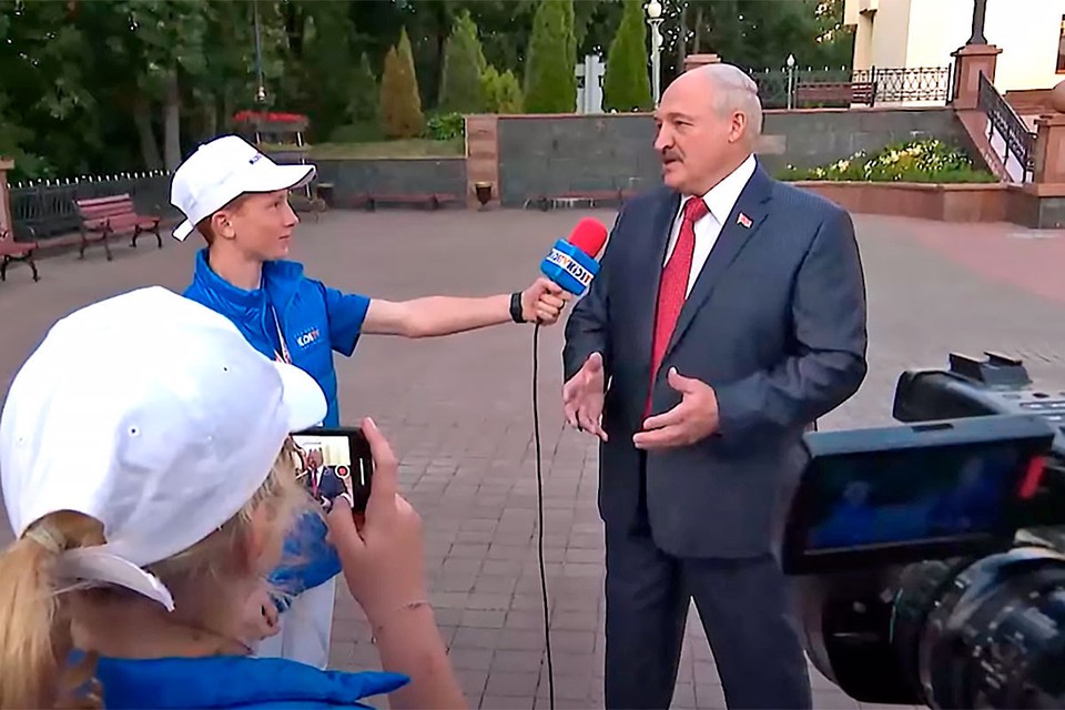 Латвия воюет со своими детьми: в Риге детский коллектив заподозрили в "измене" из-за интервью Лукашенко