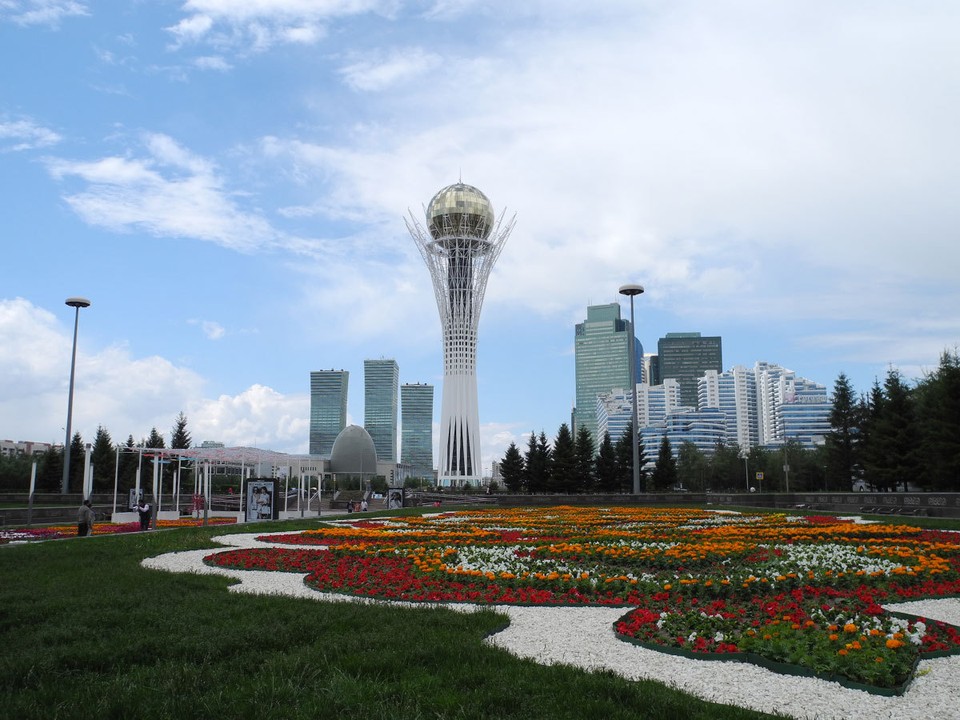 Можно дважды войти в одну Астану: зачем Казахстан опять переименовал столицу