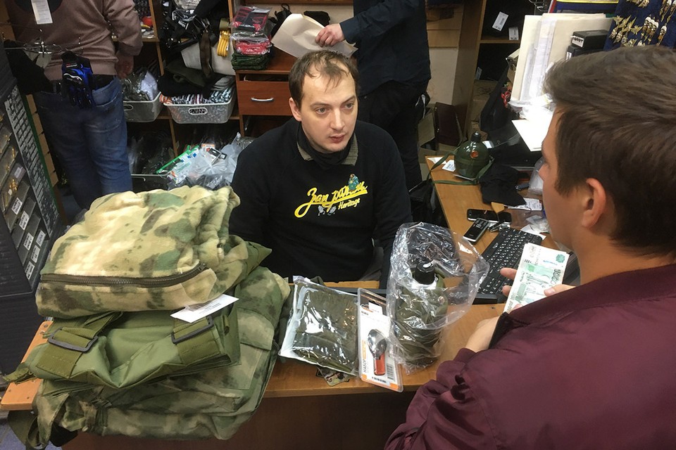НАТОвскую расцветку брать опасно: что мобилизованные покупают в военных магазинах и есть ли проблемы с амуницией