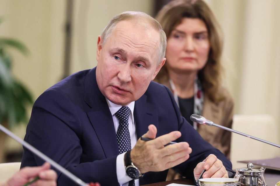 Украинские расстрелы, очищение России и цель спецоперации: о чем Путин говорил с солдатскими матерями