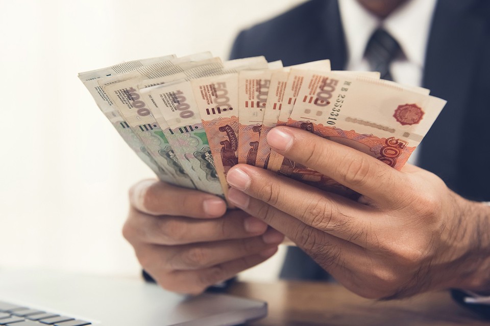 Как заработать на новогодней премии