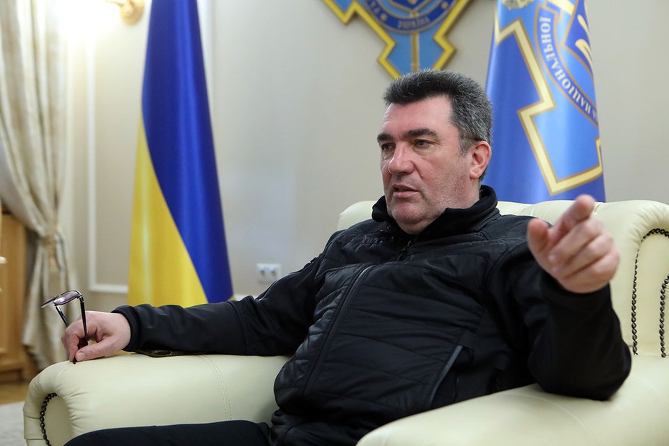 Украина во тьме: киевские власти обманывают народ, что потерпеть осталось совсем немного