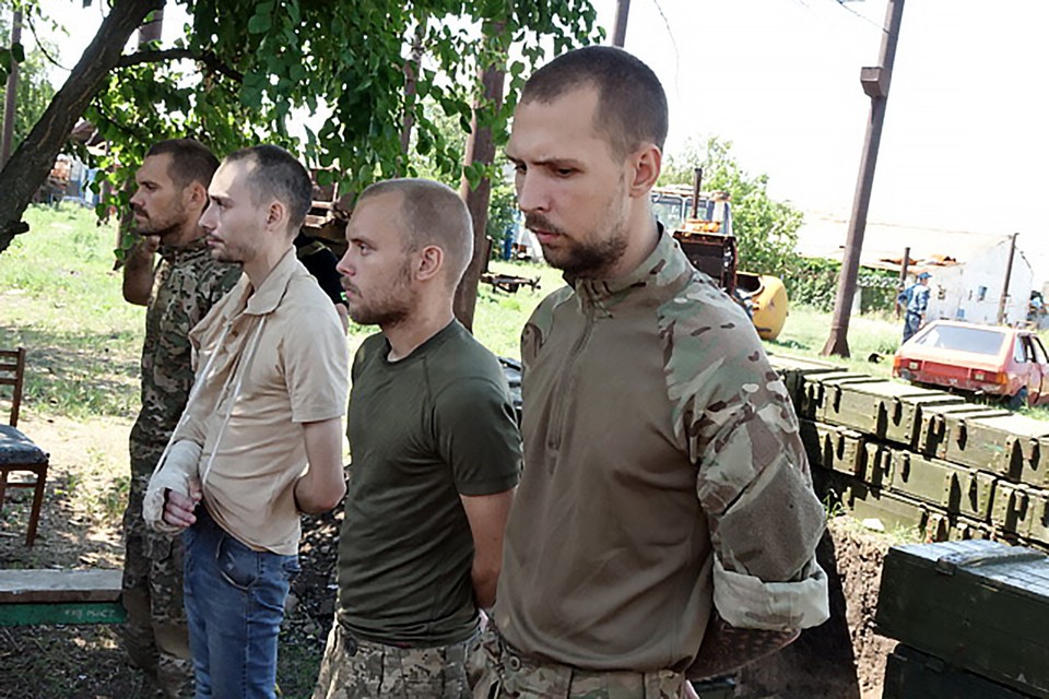 Зачем на Украине возрождают разбитый с позором полк нацистов-зверей Азов*: Раскрыта правда