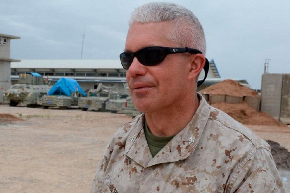 Побывавший на передовой американский полковник не смог скрывать правду о расстрелах русских солдат: Украинцы поехавшее общество
