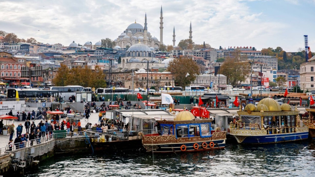 Залив Золотой Рог