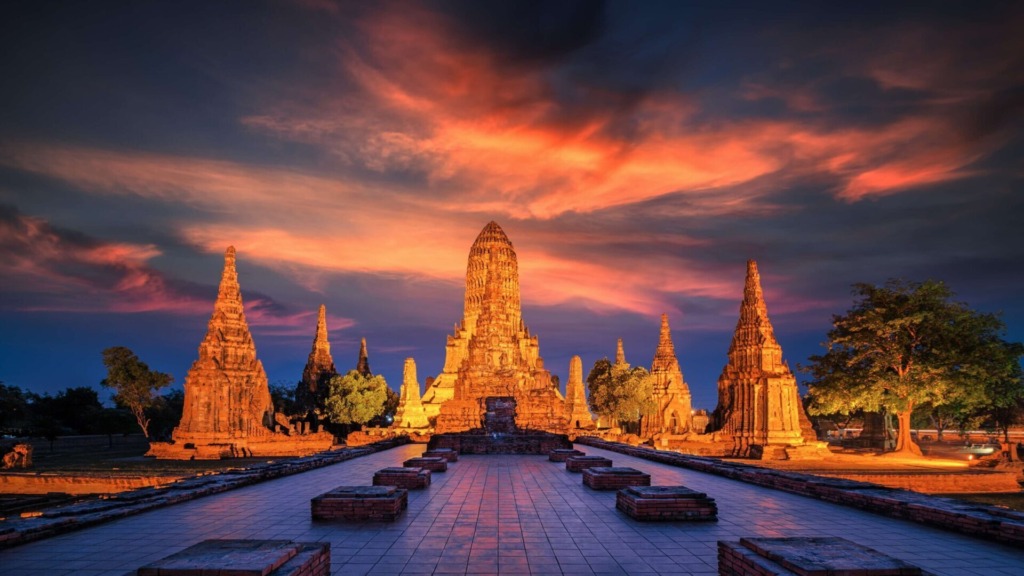 Храм Ват Чайваттханарам в провинции Аюттхая.