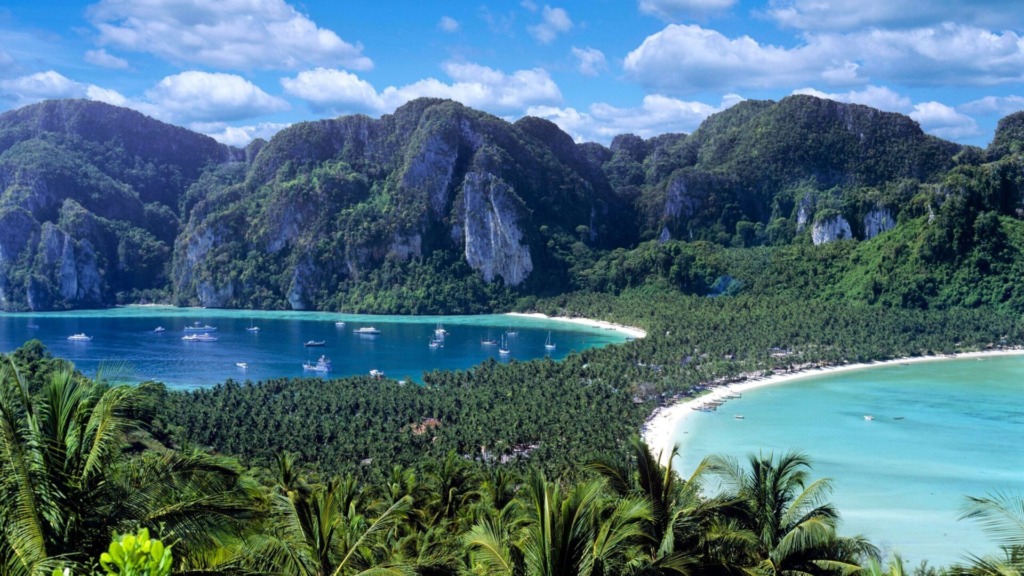 Вид на пляжи Тон Сай и Ло Далам