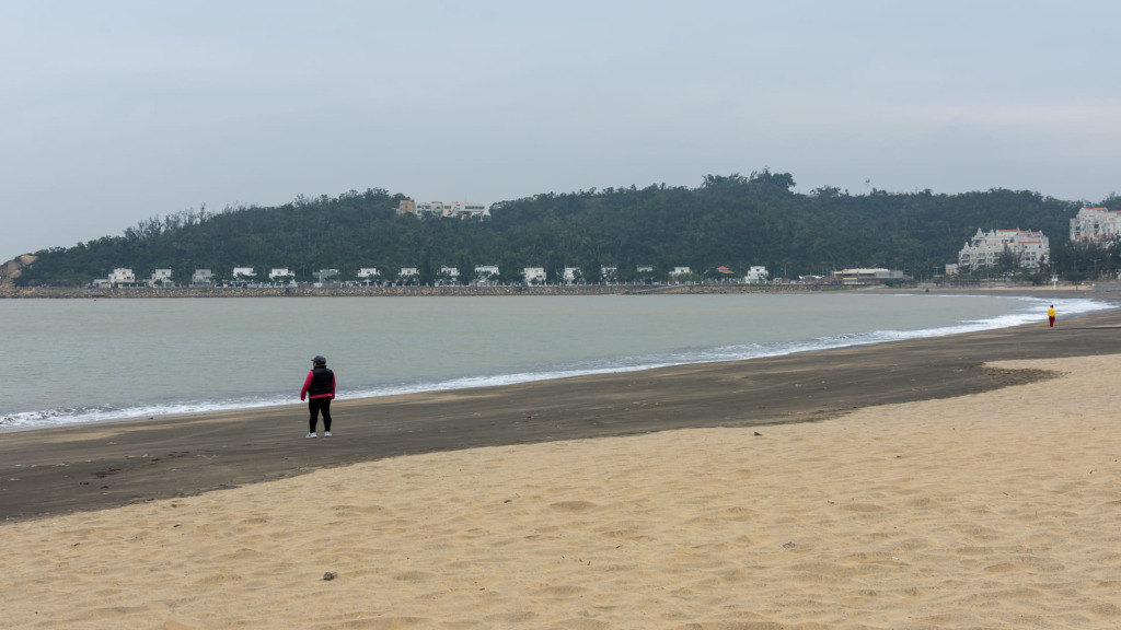 Чёрный песок Хак-Са