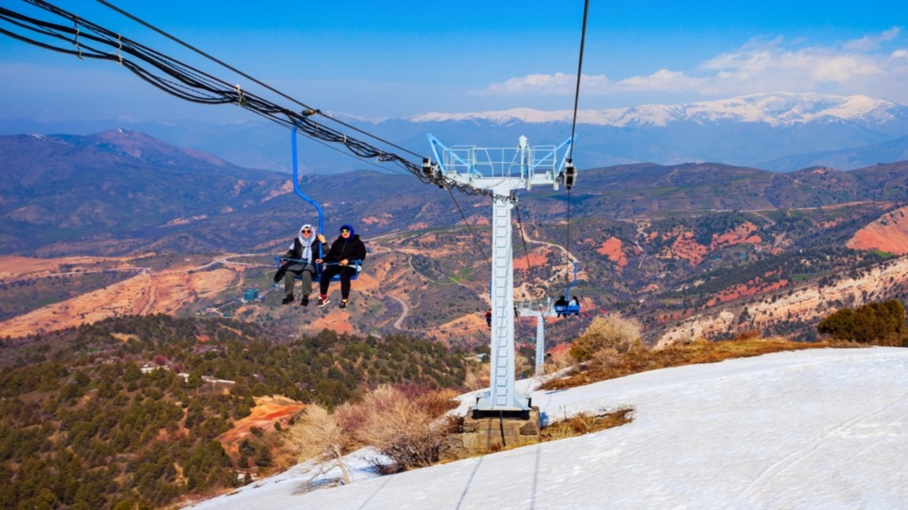 Канатная дорога на курорте Бельдерсай