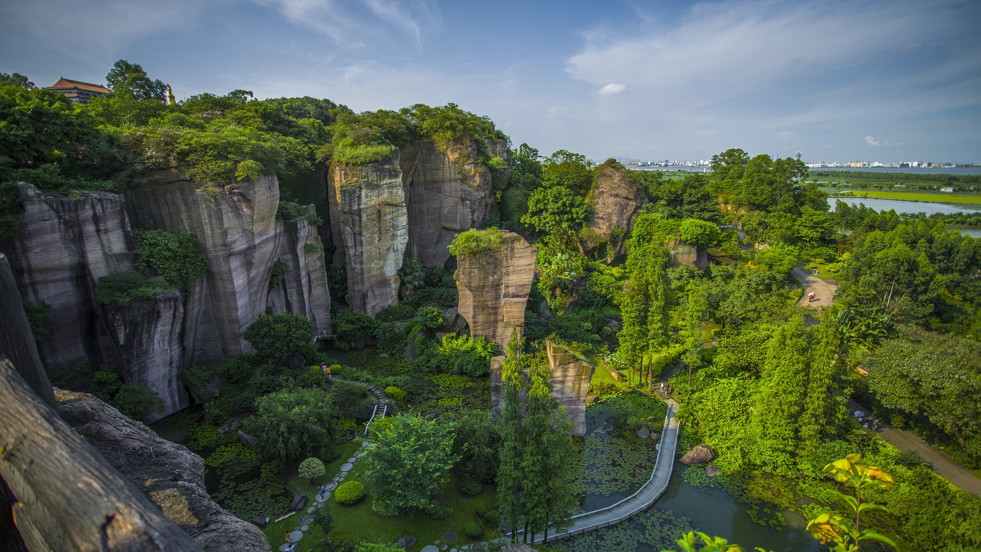 Лотосовые горы.