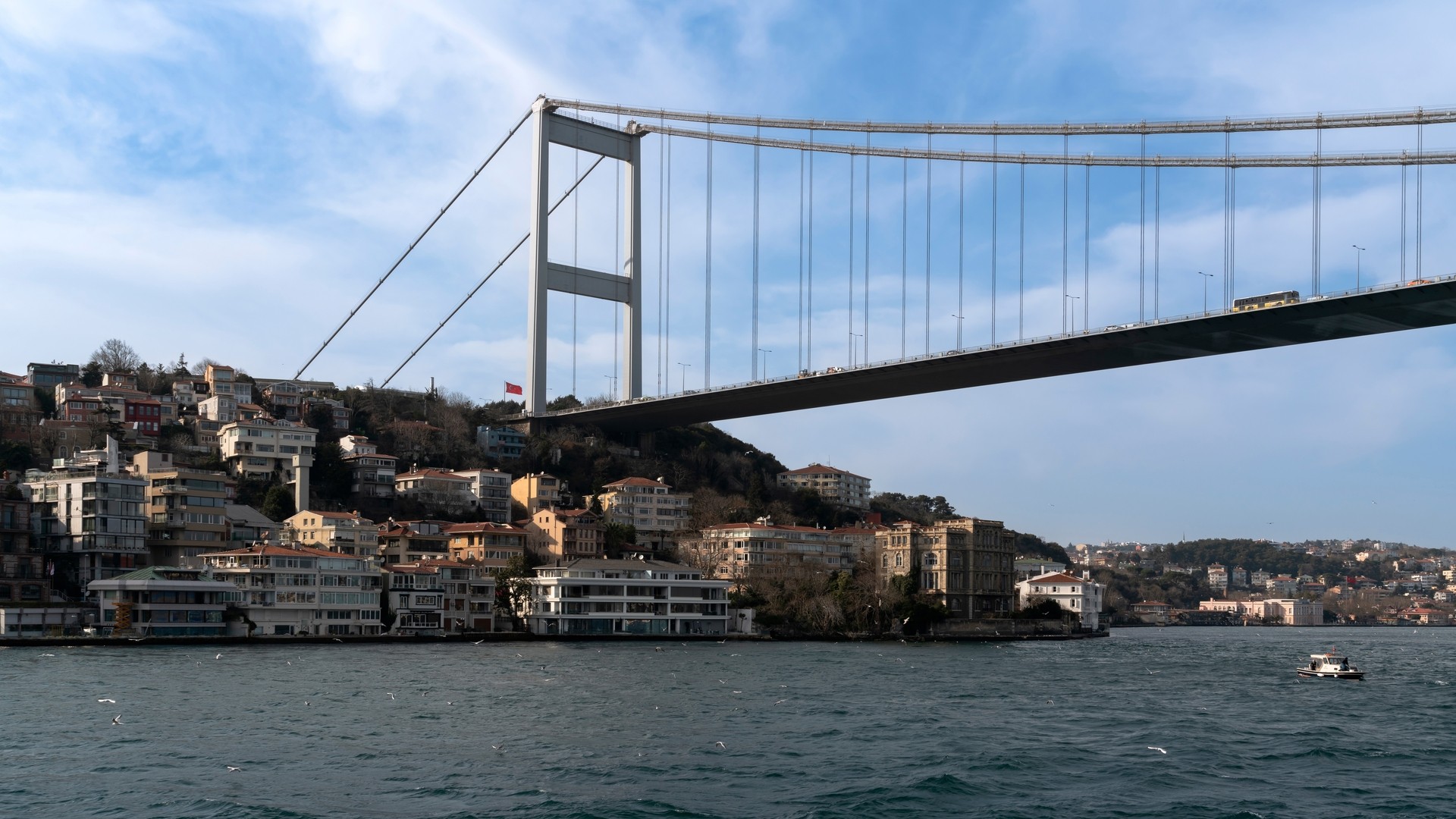 Висячий мост Султана Мехмеда Фатиха, Стамбул.