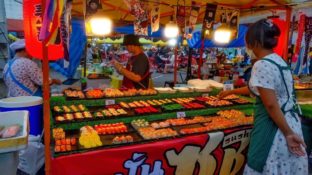 Ночной рынок Краби Таун.