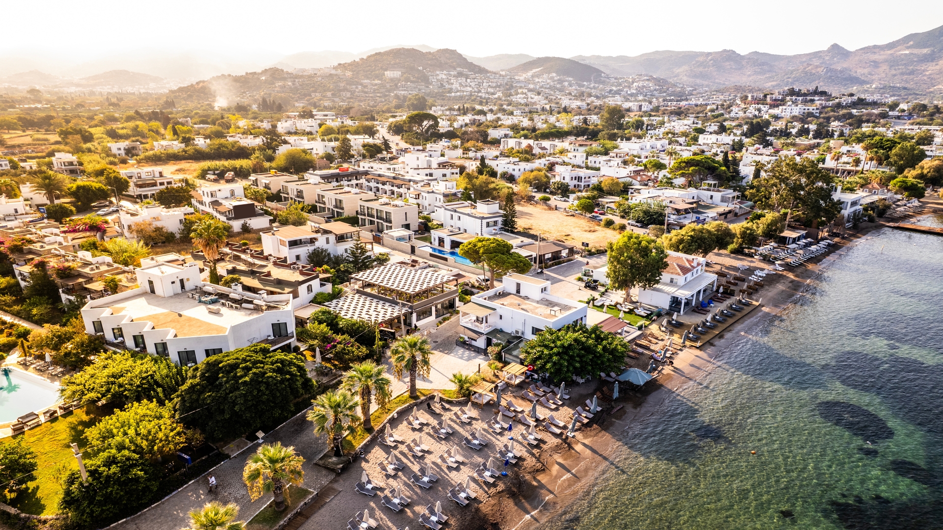 Вид сверху на пляж Яликавак, Бодрум.