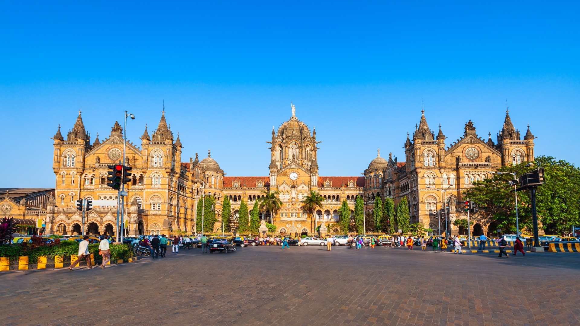 Железнодорожный вокзал Чхатрапати-Шиваджи-Махарадж, или Виктория Терминус.