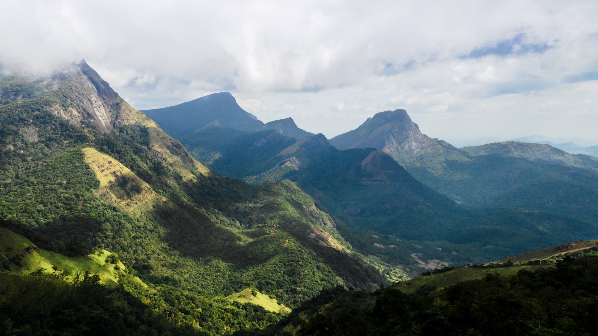 Горный массив Наклз.