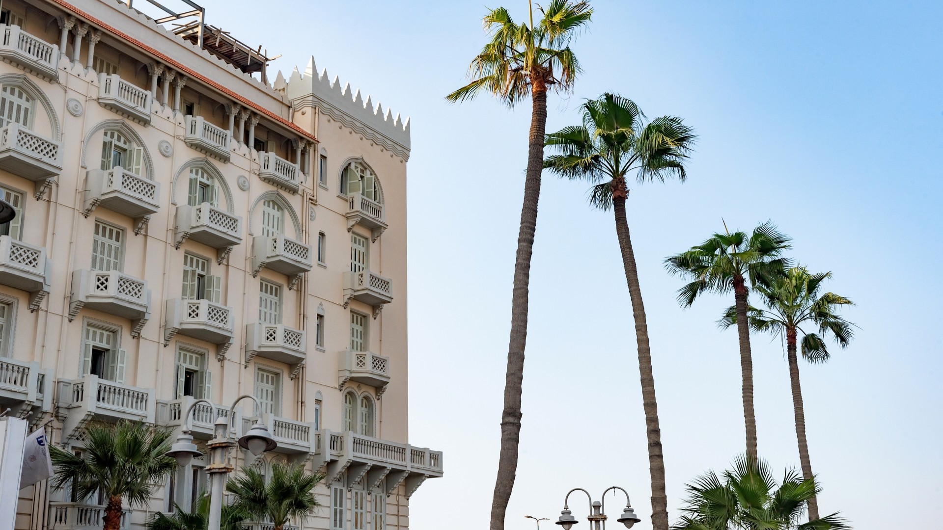 Внешний вид отеля Steigenberger Cecil Alexandria.