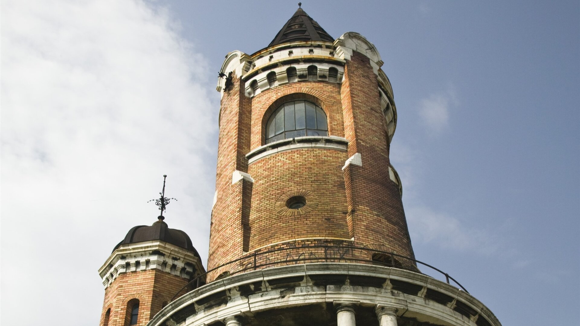 Башня Гардош, район Земун.