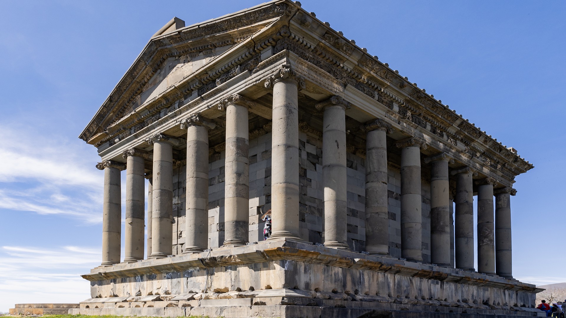 Храм Гарни, Армения.