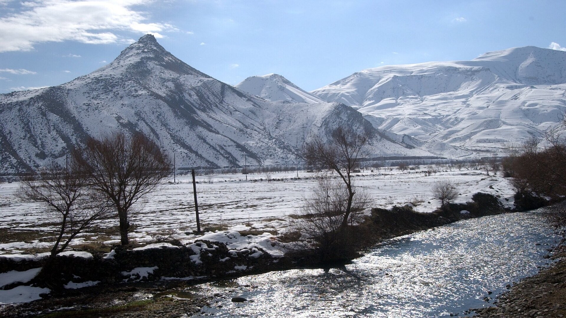 Гора Арагац, Армения.
