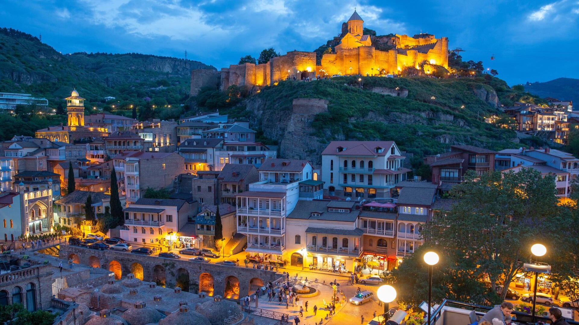 Вид на город, серные ванны, крепость Нарикала, Тбилиси.