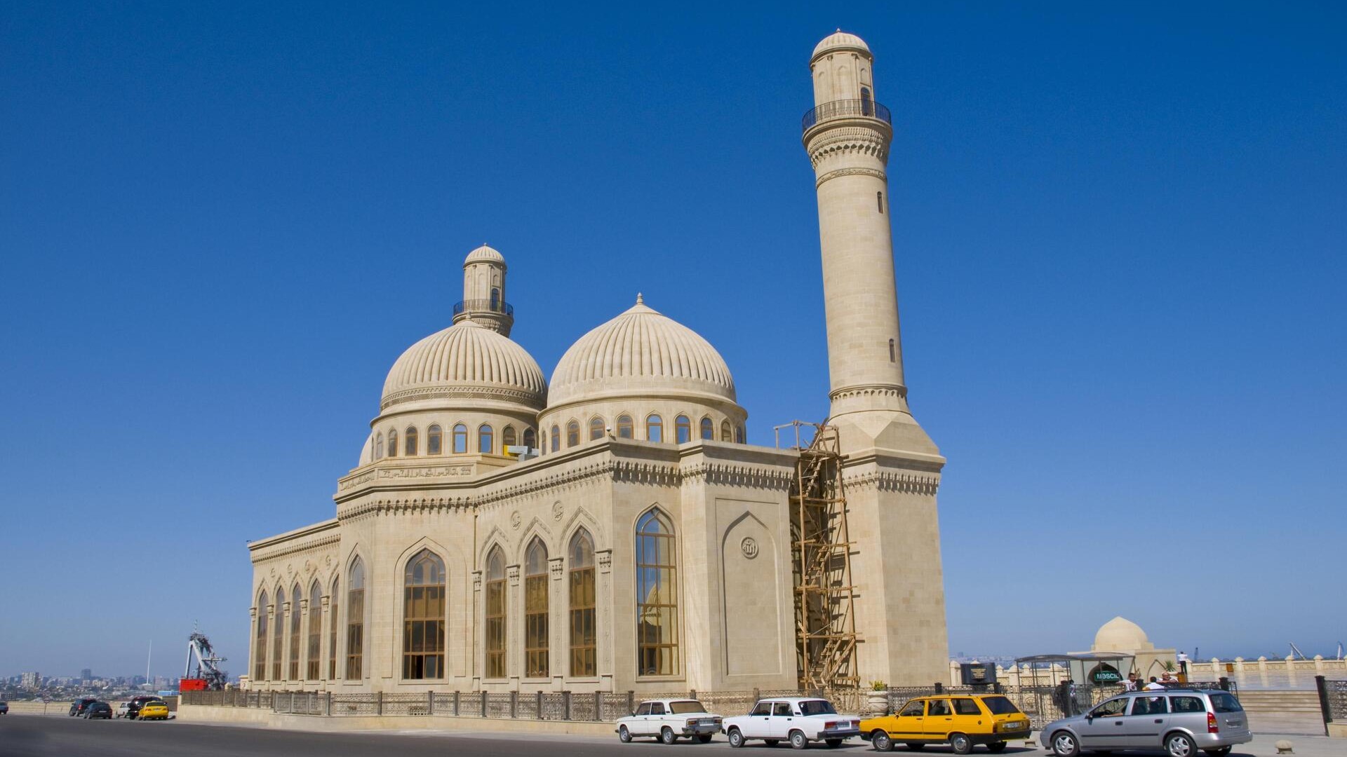 Мечеть Биби-Эйбат, Баку.