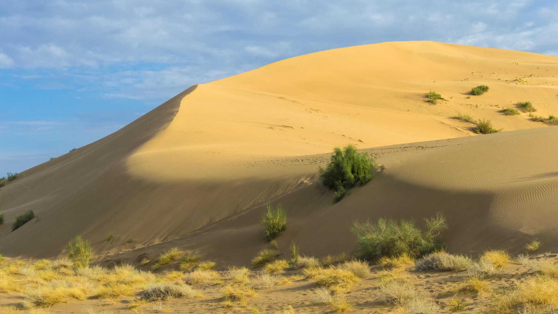 Поющий бархан, Национальный парк Алтын-Эмель.