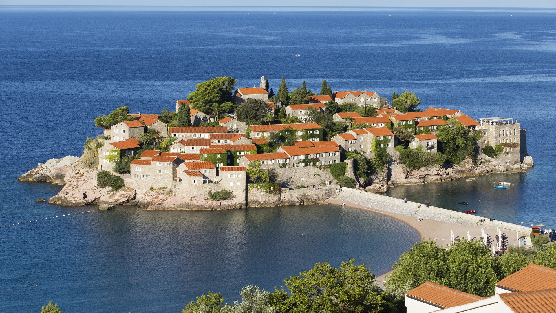 Свети-Стефан, курорт на Адриатическом море.