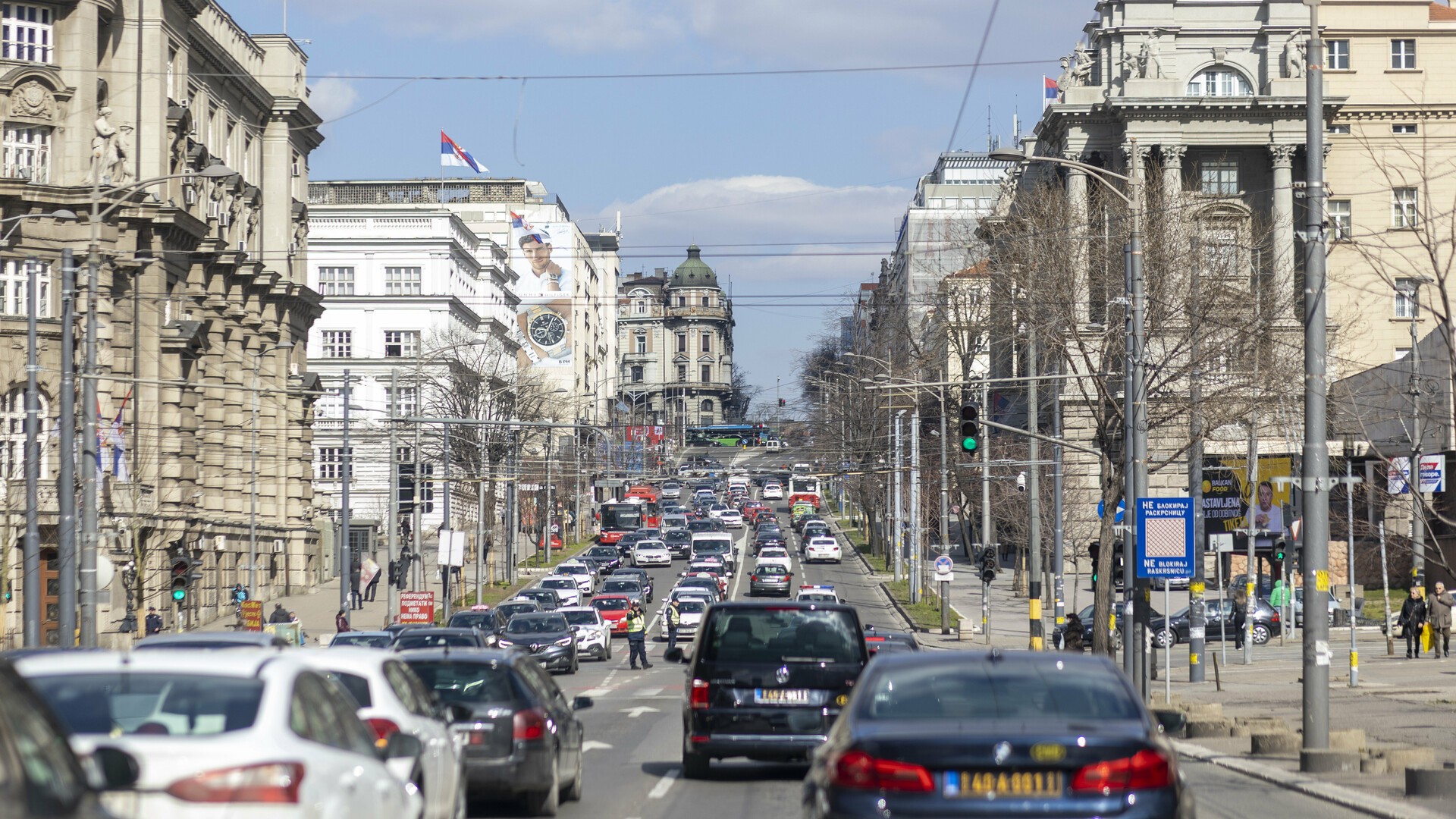 Дорожное движение в Белграде.